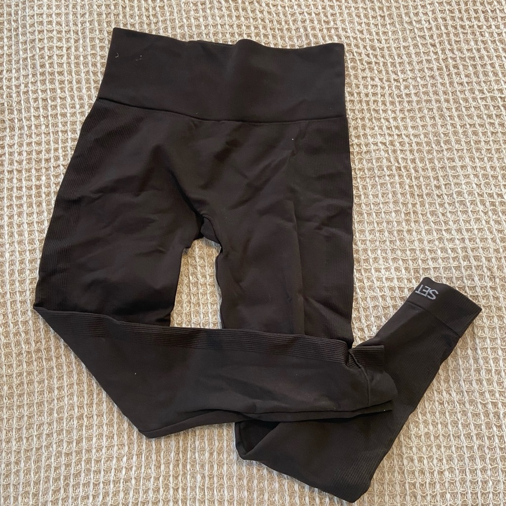 Set Active Brown Ribbed Leggings
